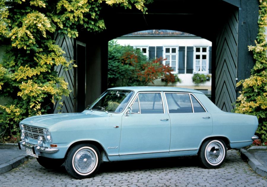  Opel Kadett 4-Door Sedan (B) 1965 года  (фото 4 из 13)